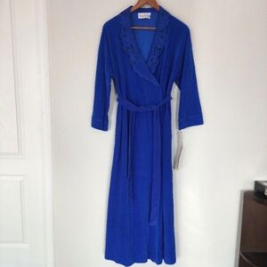 Vintage Vanity Fair Royal Blue Robe   Deadstock Size Meduim Petite